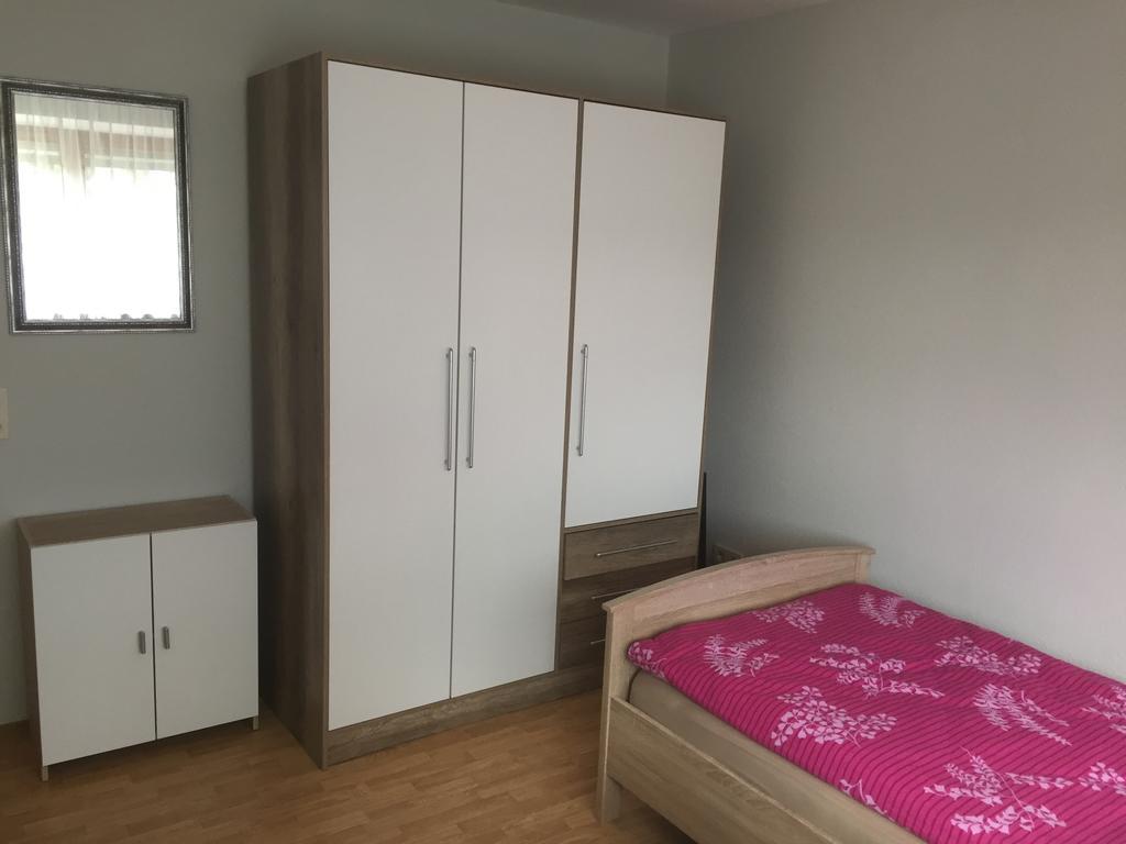 Mainzimmer Business Appartment - Monteurwohnung Mit Burgblick Wertheim Esterno foto