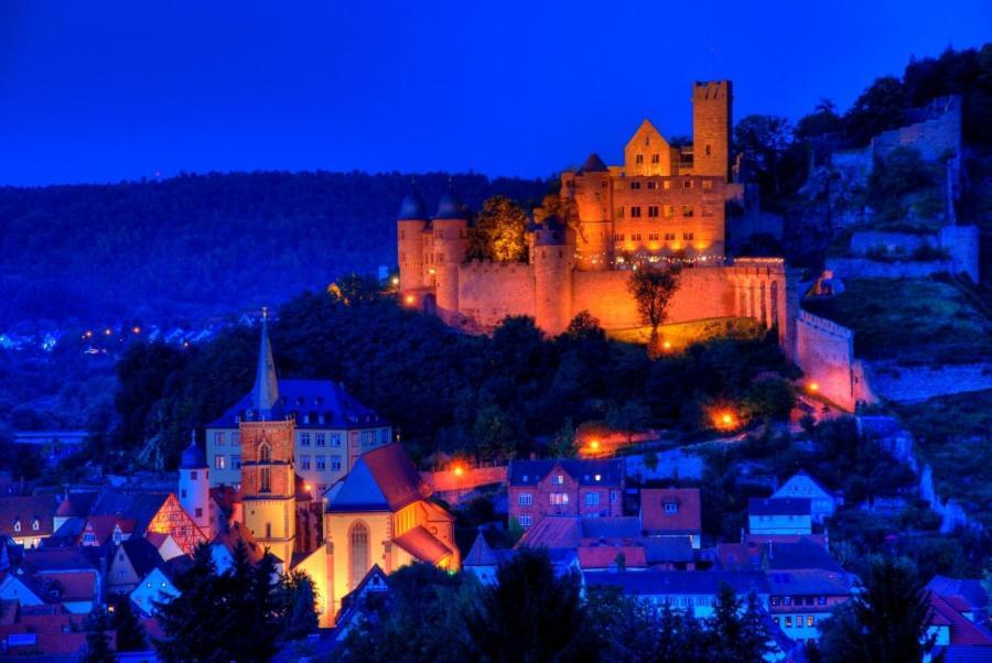 Mainzimmer Business Appartment - Monteurwohnung Mit Burgblick Wertheim Esterno foto